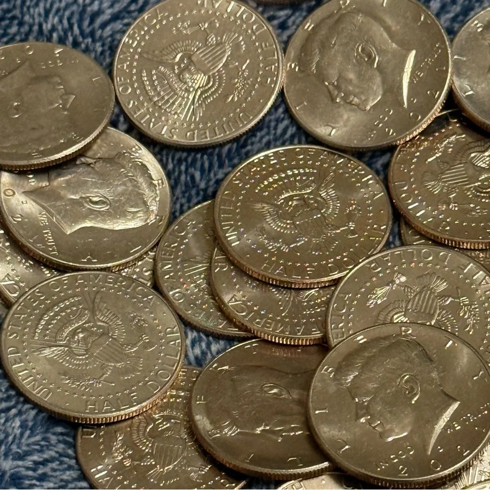 36 UNCIRCULATED 2021 KENNEDY HALF DOLLARS - Picture 2 of 12